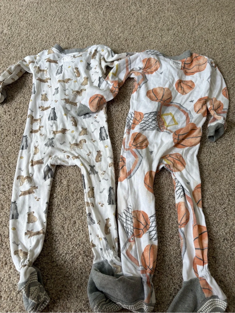 Burt’s Bees Baby Set Of 2 Footie Pajamas 18 Months Zipper Basketball Dogs